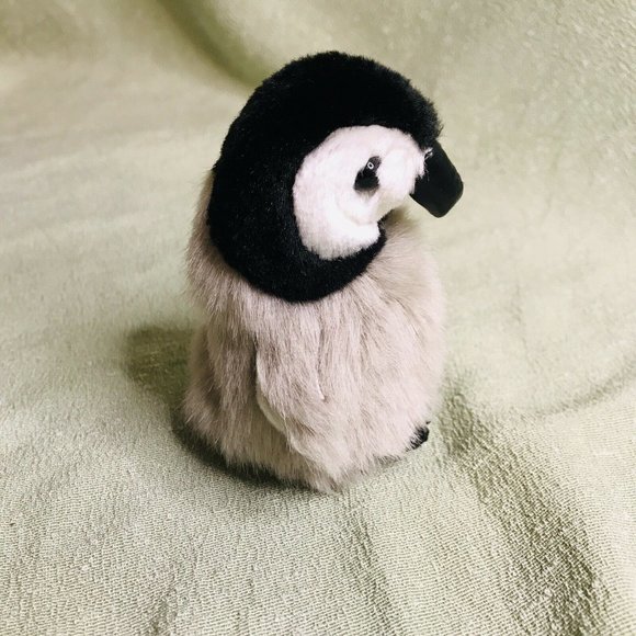Folkmanis Mini Emperor Penguin Baby Finger Puppet Plush 4” Realistic Plush Toy - Picture 3 of 7